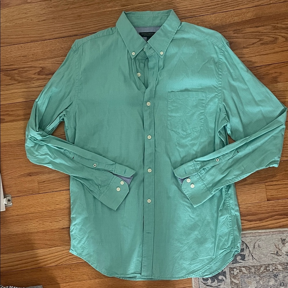Banana Republic Mint Green Button-Down Shirt